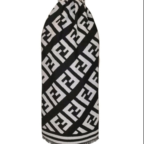 🏅NWOT Fendi Zucca Cashmere Scarf🥎GIFT - Picture 7 of 10